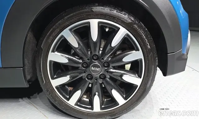 Mini Cooper 2022 2.0 автомат (гидро), миниатюра 7