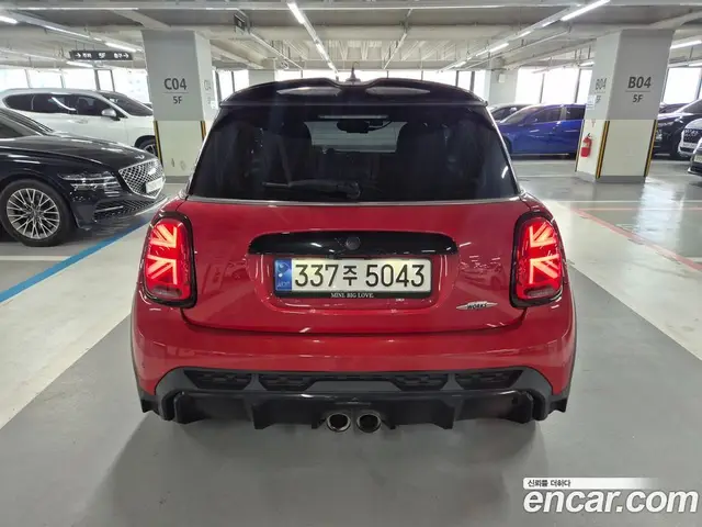 Mini Cooper 2023 2.0 автомат (гидро), миниатюра 5