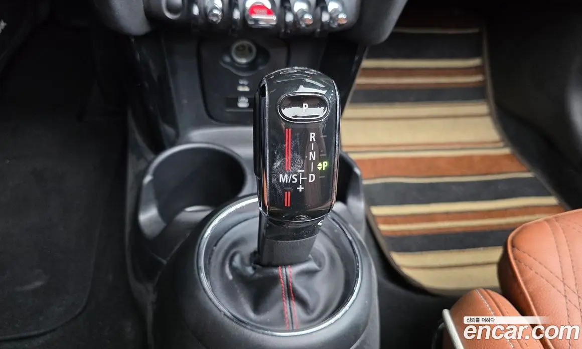 Mini Cooper Convertible 2020 2.0 автомат (гидро), фото 9