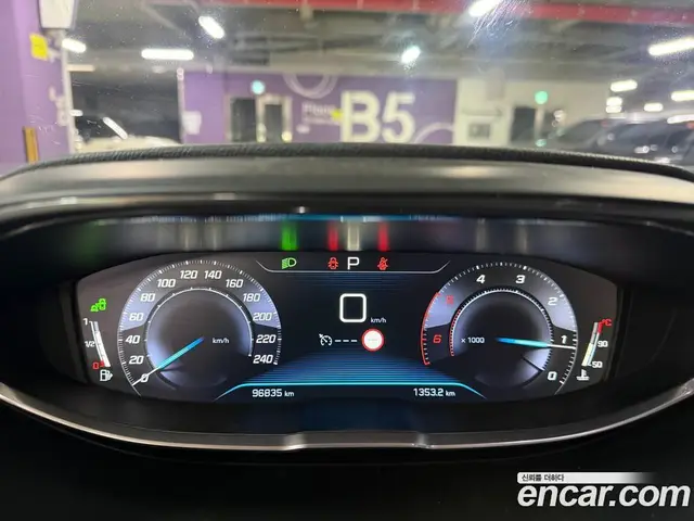 Peugeot 3008 2018 1.6 автомат (гидро), миниатюра 8