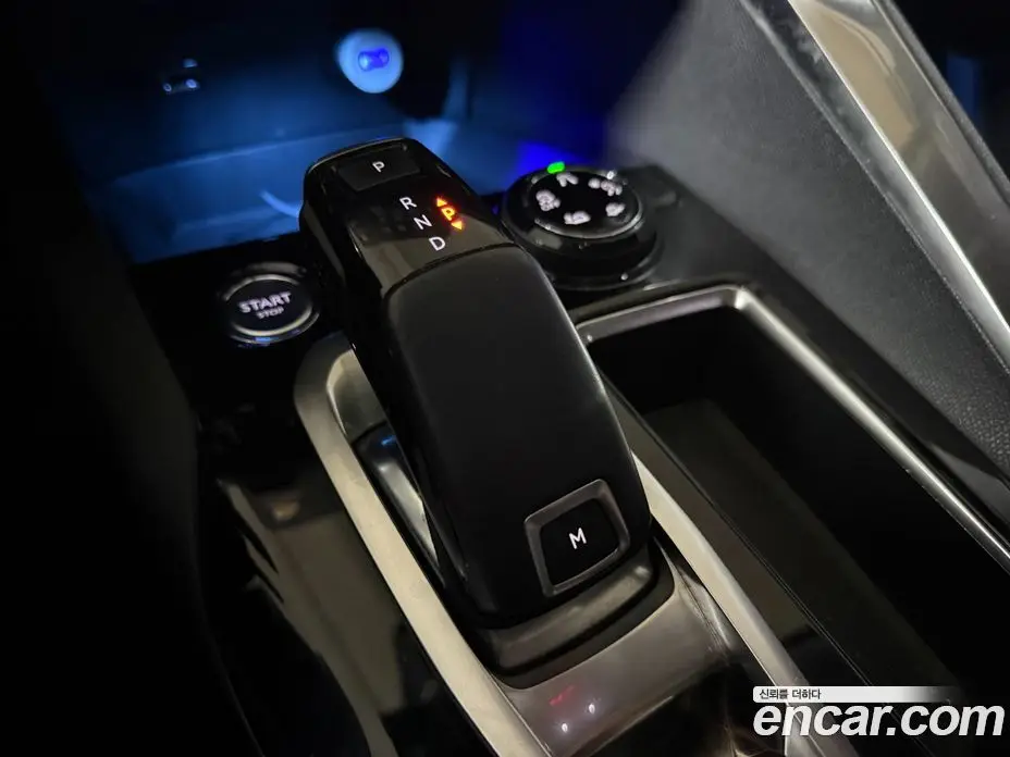 Peugeot 3008 2018 1.6 автомат (гидро), фото 9