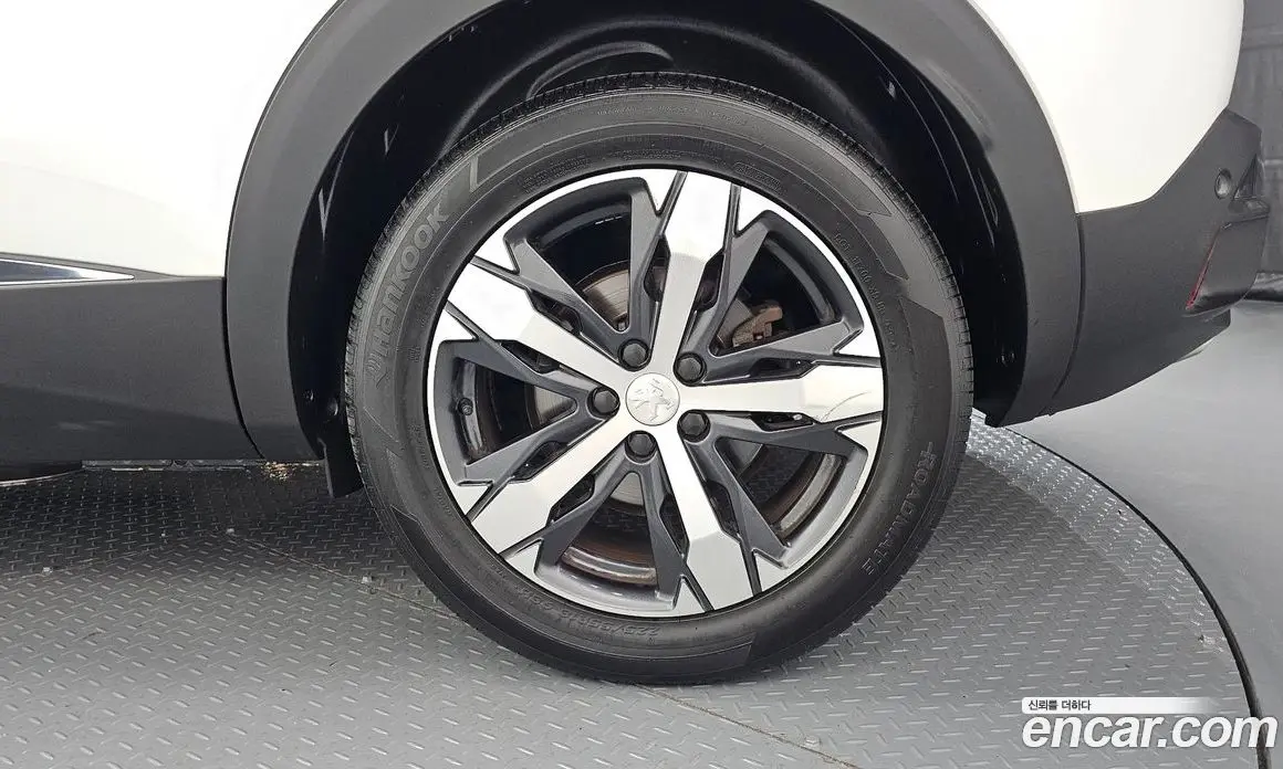 Peugeot 3008 2019 1.5 автомат (гидро), фото 7