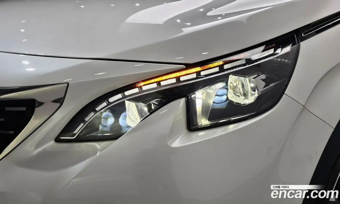 Peugeot 3008 2019 1.5 автомат (гидро), фото 8