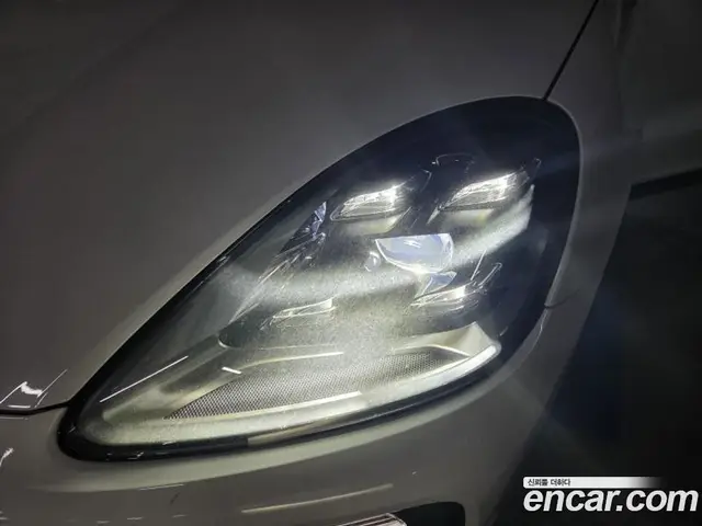 Porsche Cayenne 2019 3.0 автомат (гидро), миниатюра 3