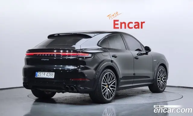 Porsche Cayenne 2024 3.0 автомат (гидро), миниатюра 2