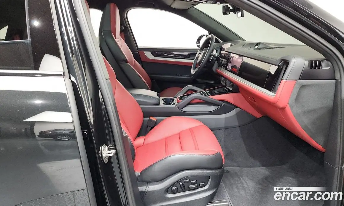 Porsche Cayenne 2024 3.0 автомат (гидро), фото 16