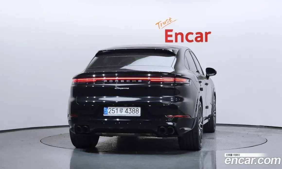Porsche Cayenne 2024 3.0 автомат (гидро), фото 4