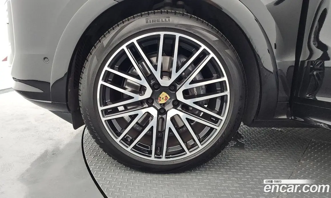 Porsche Cayenne 2024 3.0 автомат (гидро), фото 5