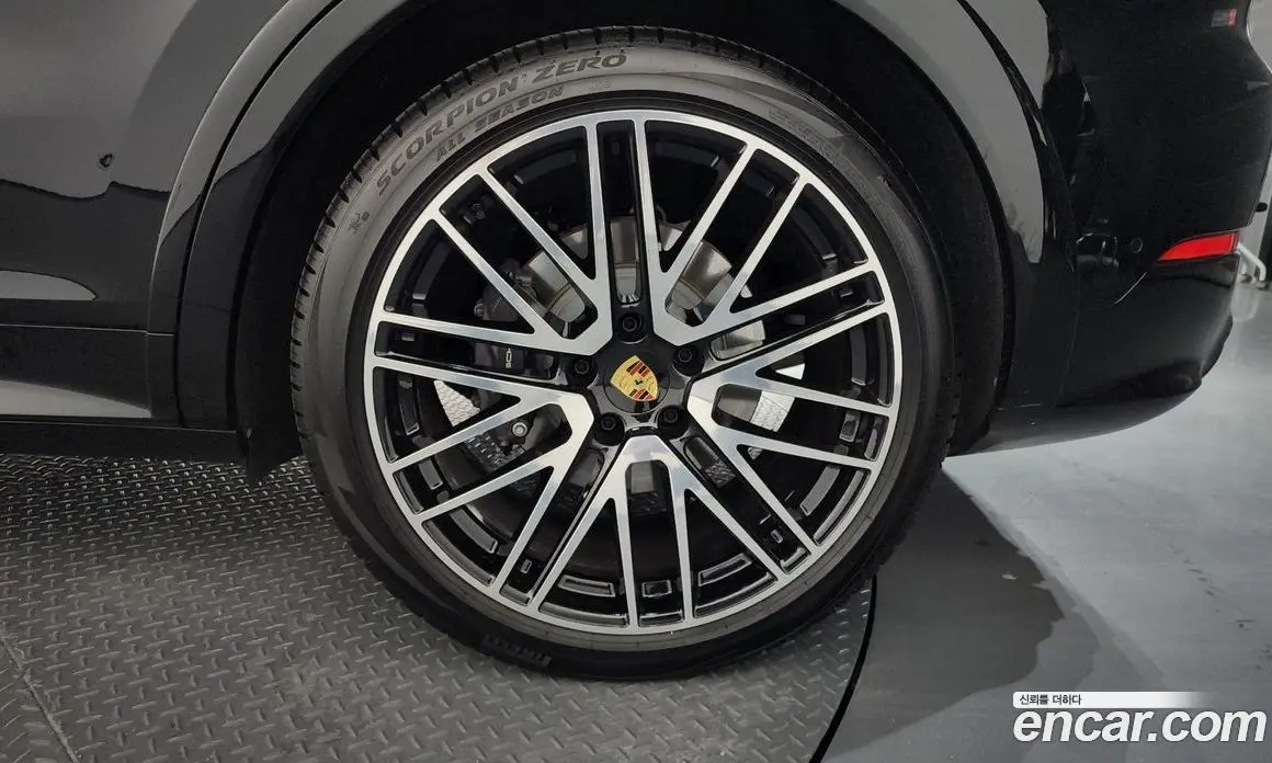 Porsche Cayenne 2024 3.0 автомат (гидро), фото 7