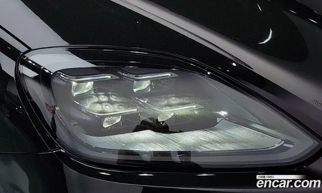 Porsche Cayenne 2024 3.0 автомат (гидро), миниатюра 8