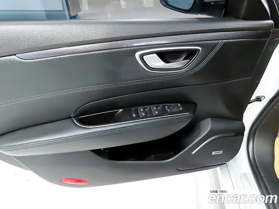 Renault (Samsung) SM6 2018 2.0 автомат (гидро), фото 14 Renault (Samsung) SM6 2018 2.0 автомат (гидро), фото 14