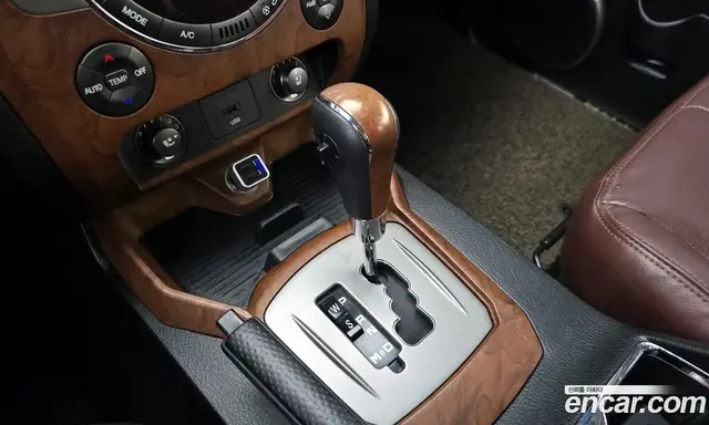 SsangYong Rexton 2017 2.2 автомат (гидро), миниатюра 9 SsangYong Rexton 2017 2.2 автомат (гидро), миниатюра 9