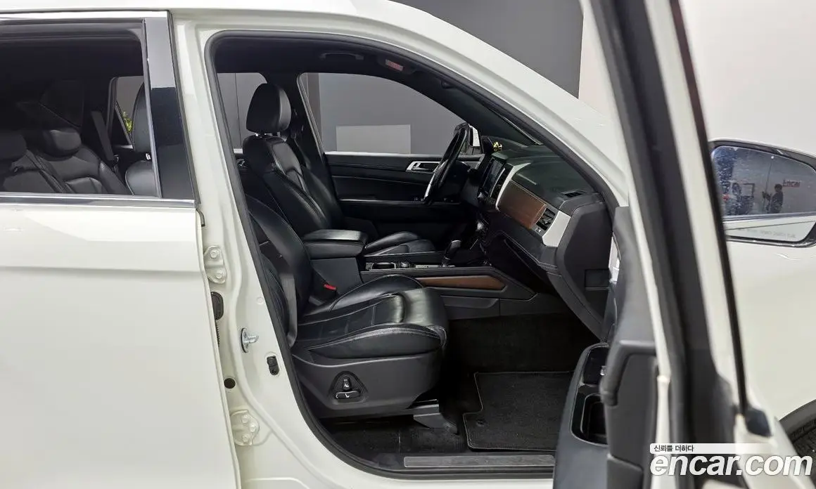 SsangYong Rexton 2017 2.2 автомат (гидро), фото 11 SsangYong Rexton 2017 2.2 автомат (гидро), фото 11