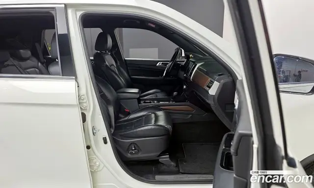 SsangYong Rexton 2017 2.2 автомат (гидро), миниатюра 11 SsangYong Rexton 2017 2.2 автомат (гидро), миниатюра 11