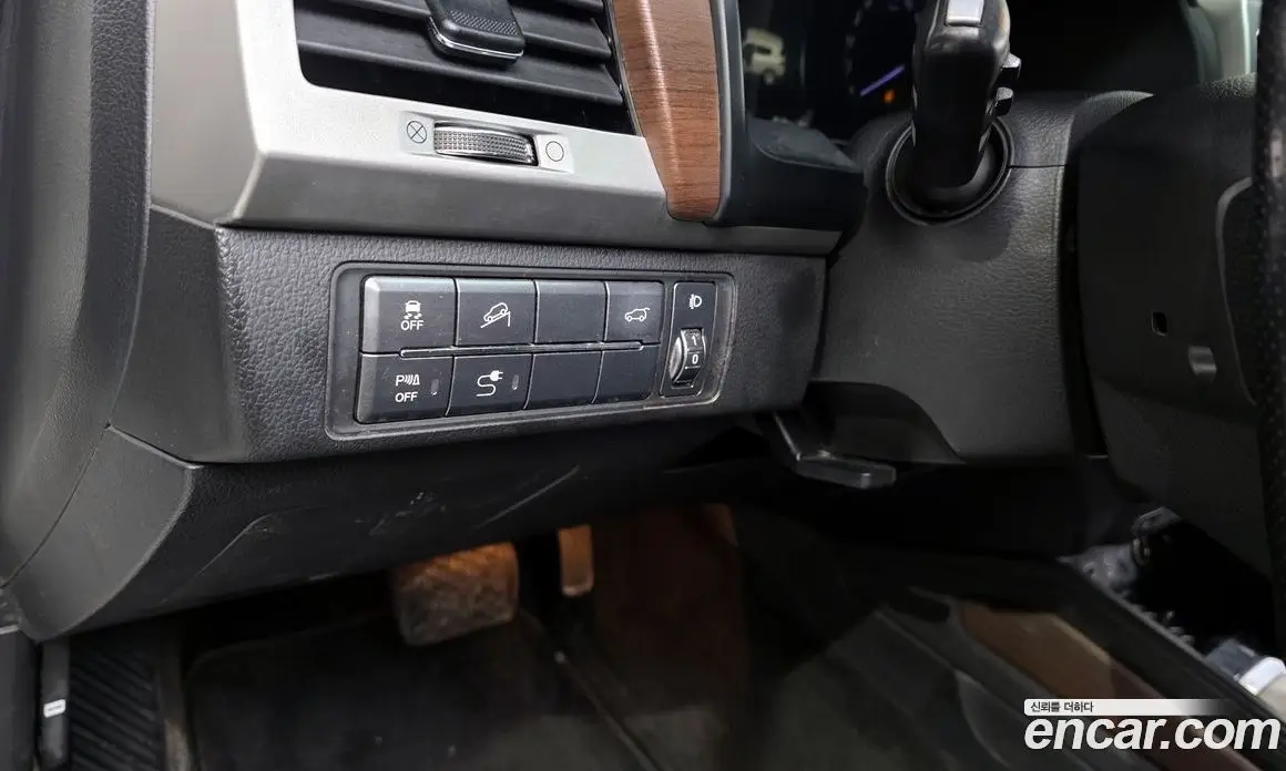 SsangYong Rexton 2017 2.2 автомат (гидро), фото 17 SsangYong Rexton 2017 2.2 автомат (гидро), фото 17
