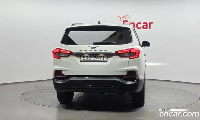 SsangYong Rexton 2017 2.2 автомат (гидро), миниатюра 4 SsangYong Rexton 2017 2.2 автомат (гидро), миниатюра 4