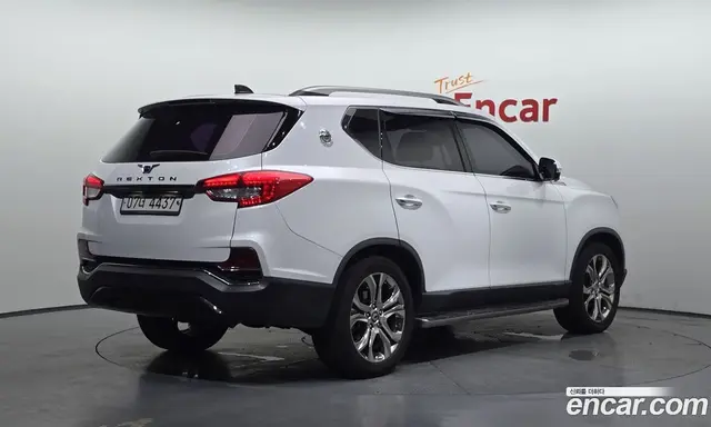 SsangYong Rexton 2018 2.2 автомат (гидро), миниатюра 2