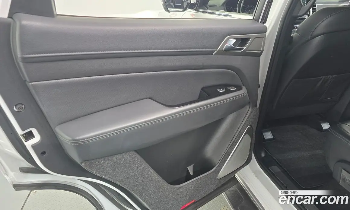 SsangYong Rexton 2018 2.2 автомат (гидро), фото 15