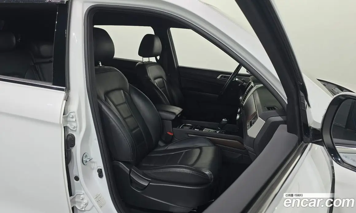 SsangYong Rexton 2018 2.2 автомат (гидро), фото 16
