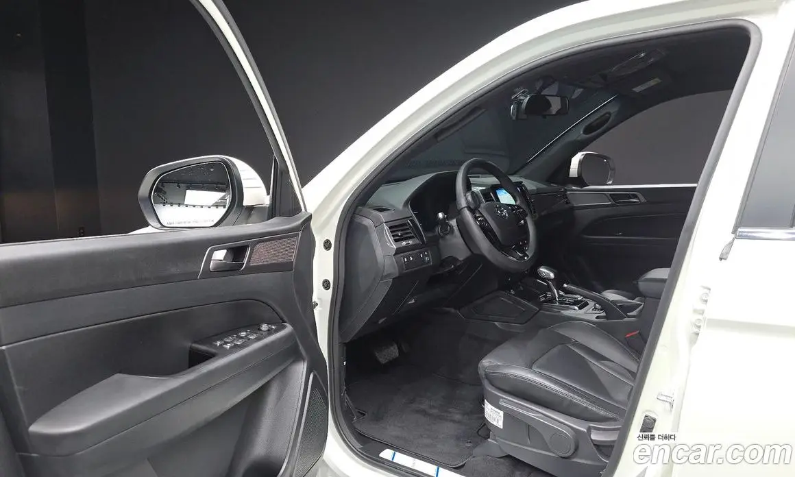 SsangYong Rexton 2023 2.2 автомат (гидро), фото 13