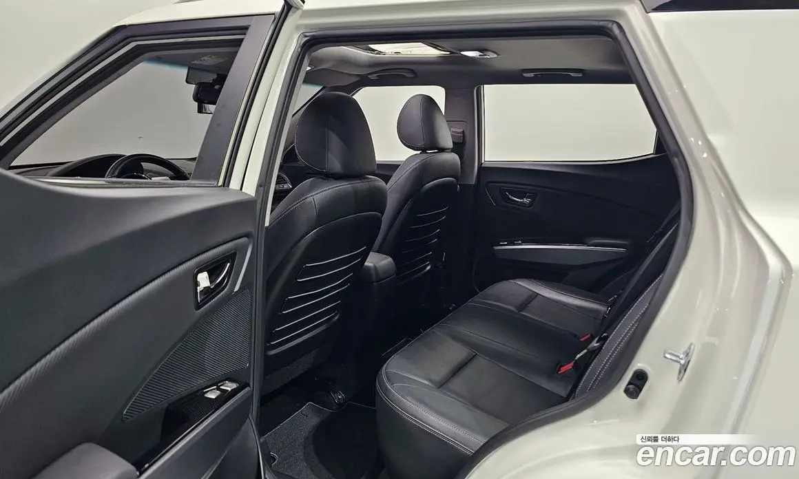 SsangYong TIBOLI 2017 1.6 автомат (гидро), фото 17