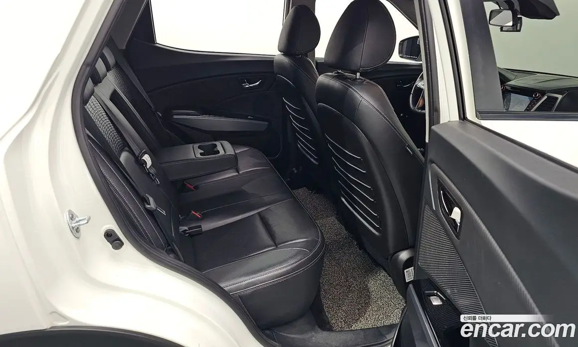 SsangYong TIBOLI 2018 1.6 автомат (гидро), фото 11