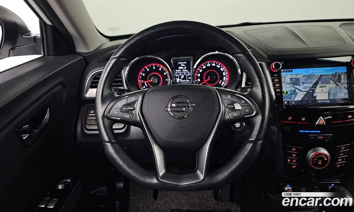 SsangYong TIBOLI 2018 1.6 автомат (гидро), фото 13