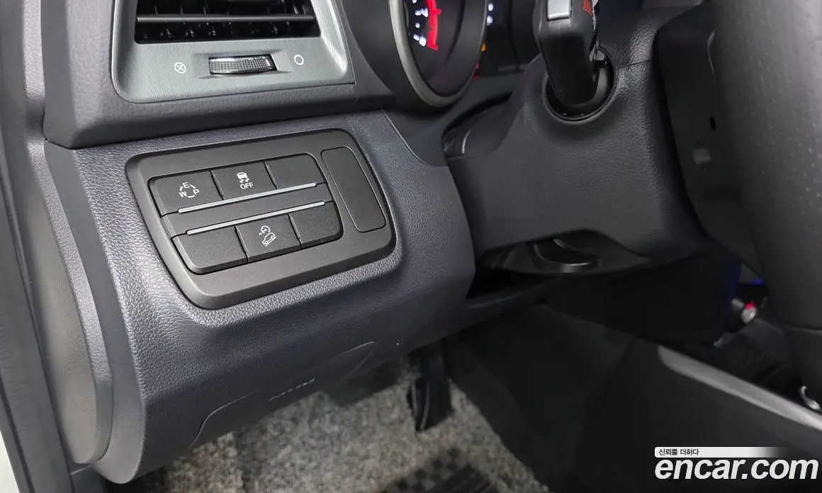 SsangYong TIBOLI 2019 1.6 автомат (гидро), фото 12