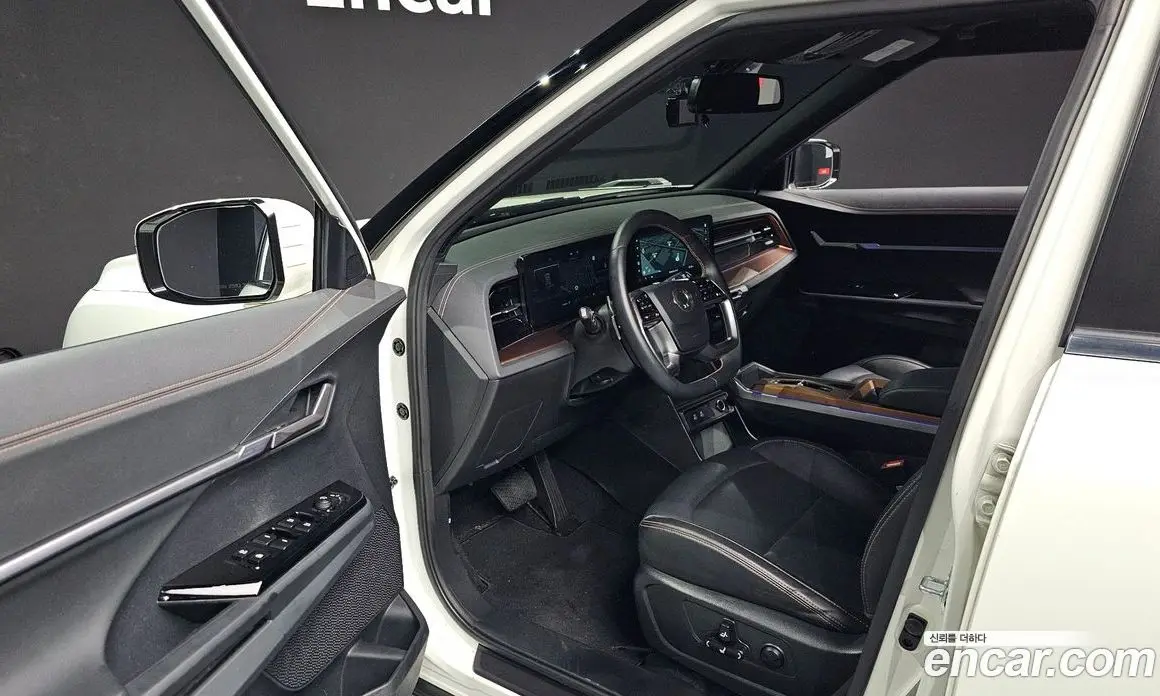 SsangYong Torres 2023 0.2 автомат (гидро), фото 13