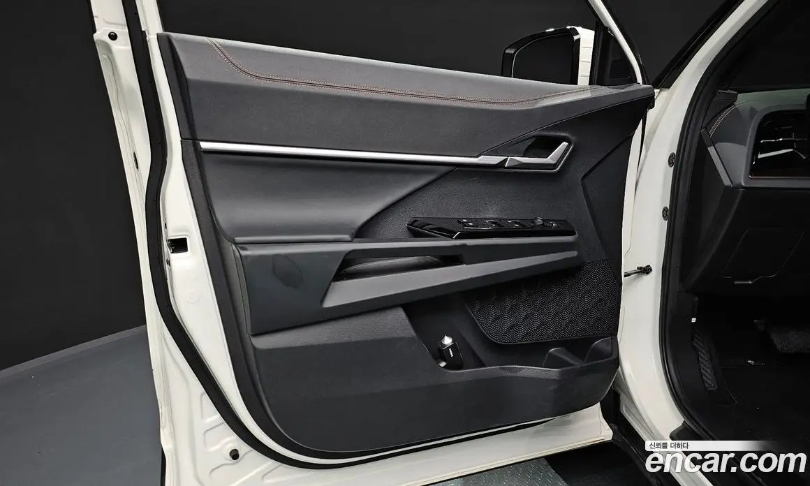 SsangYong Torres 2023 0.2 автомат (гидро), фото 14