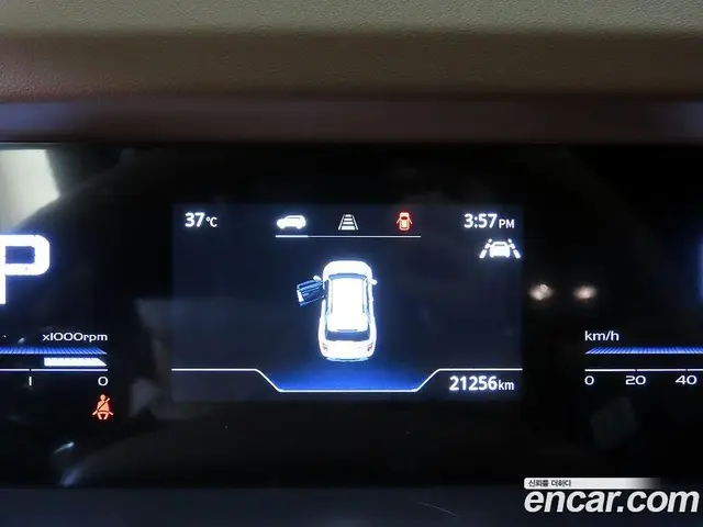 SsangYong Torres 2023 1.5 автомат (гидро), миниатюра 9