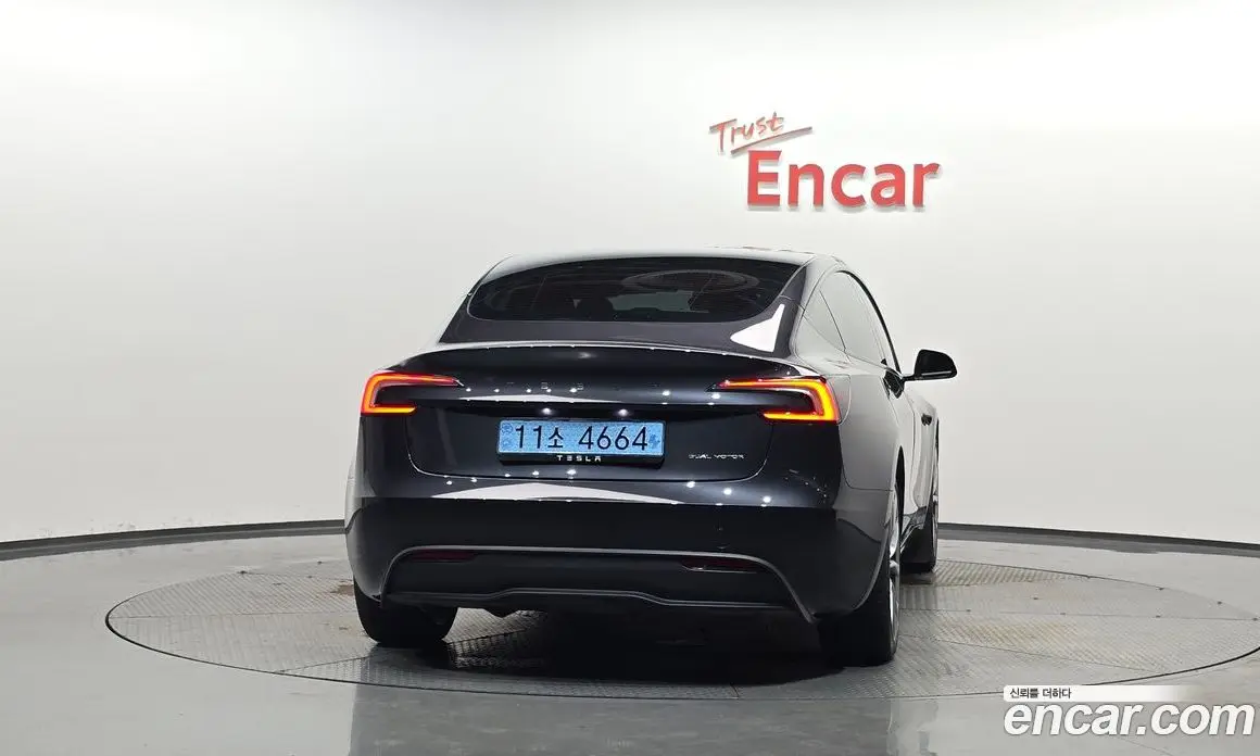 Tesla Model 3 2025 0.2 автомат (гидро), фото 3