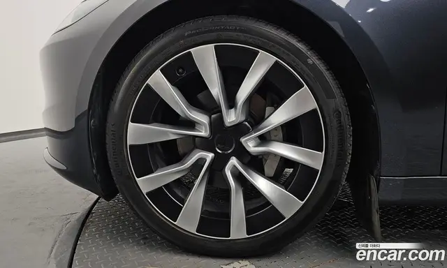 Tesla Model 3 2025 0.2 автомат (гидро), миниатюра 4