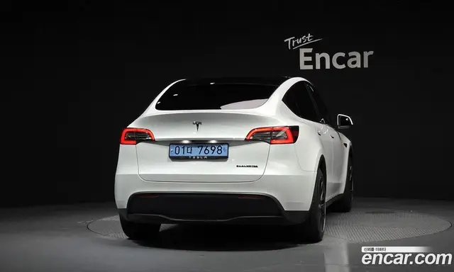 Tesla Model Y 2021 0.2 автомат (гидро), миниатюра 4