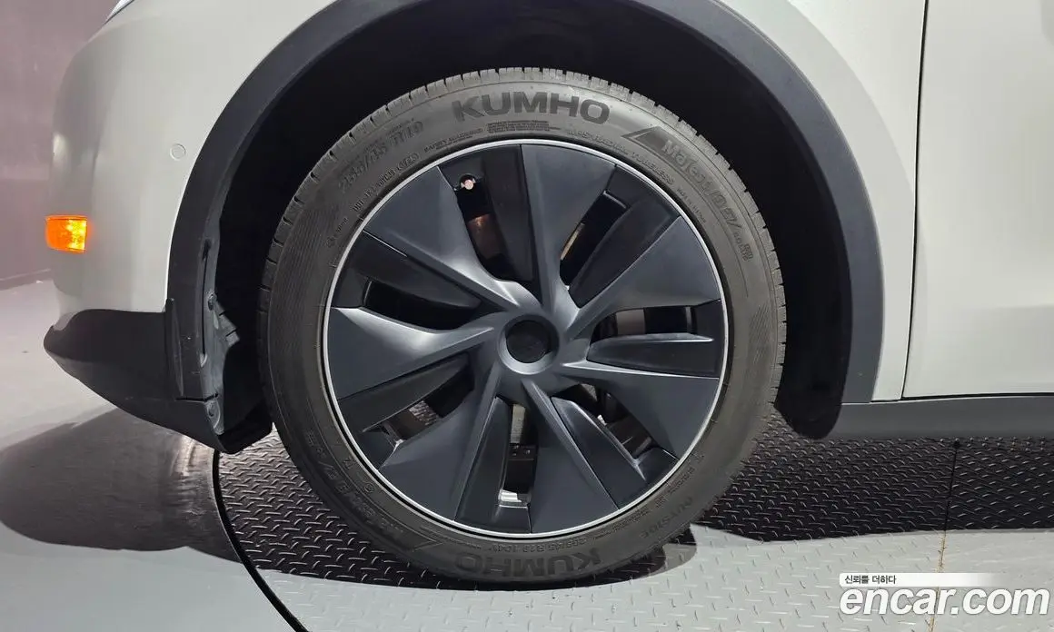 Tesla Model Y 2021 0.2 автомат (гидро), фото 5