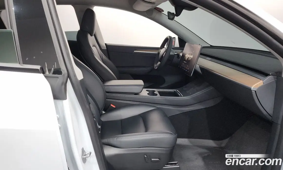 Tesla Model Y 2024 0.2 автомат (гидро), фото 16