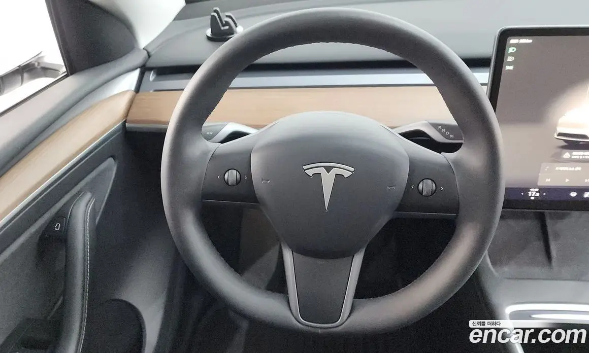 Tesla Model Y 2024 0.2 автомат (гидро), фото 20