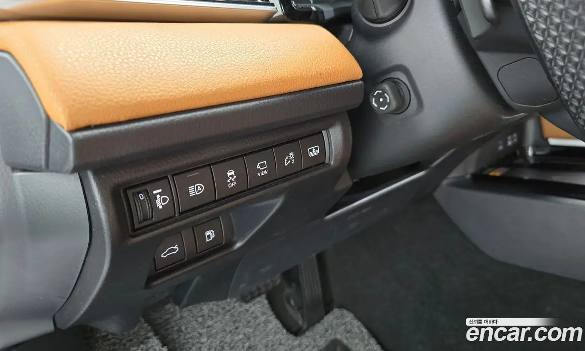 Toyota Camry 2025 2.5 автомат (гидро), фото 14