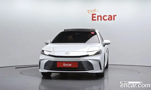 Toyota Camry 2025 2.5 автомат (гидро), миниатюра 3
