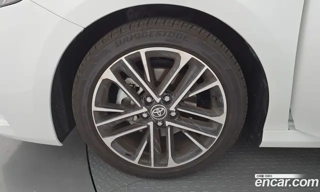 Toyota Camry 2025 2.5 автомат (гидро), миниатюра 5