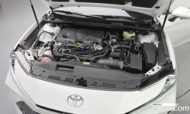 Toyota Camry 2025 2.5 автомат (гидро), миниатюра 6