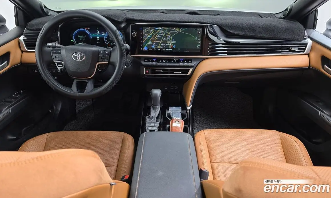 Toyota Camry 2025 2.5 автомат (гидро), фото 7