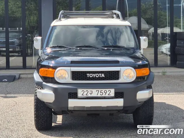 Toyota FJ Cruiser, 2012, 128 000 км