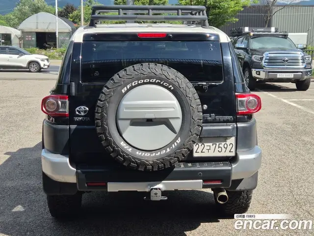 Toyota FJ Cruiser 2012 3.9 автомат (гидро), миниатюра 5