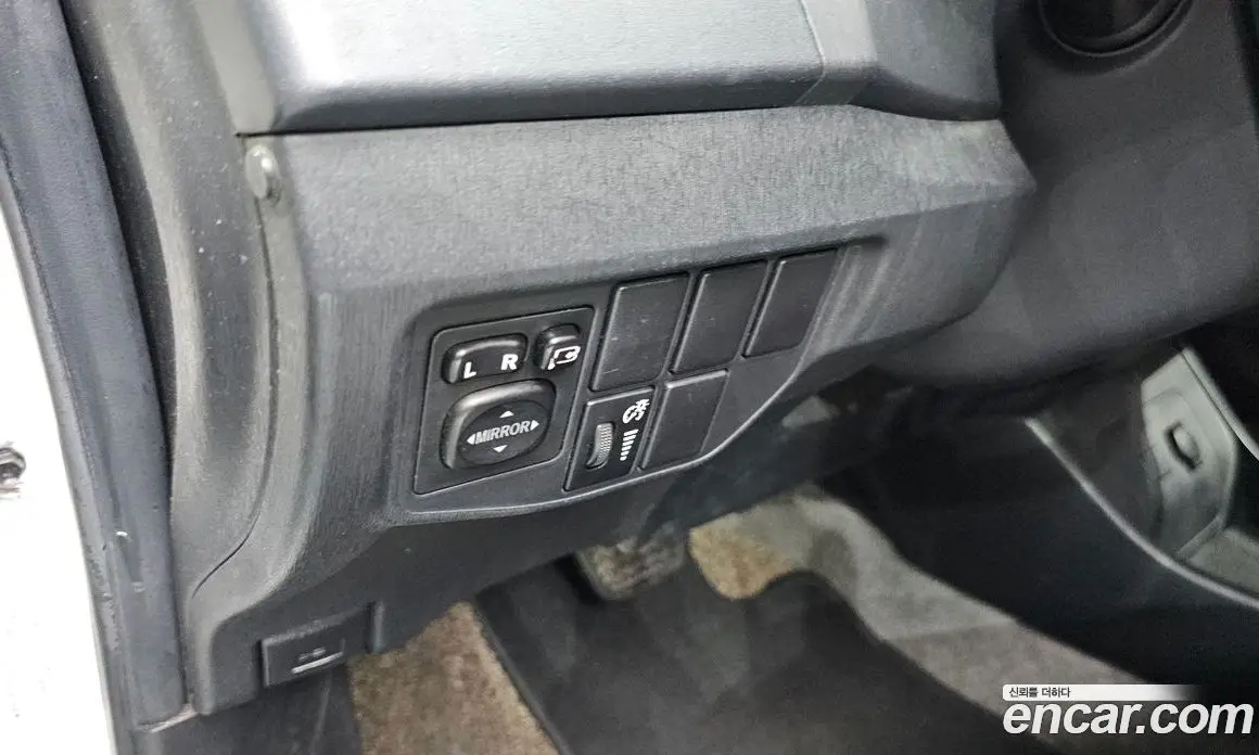 Toyota Prius 2015 1.8 автомат (гидро), фото 16