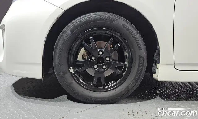 Toyota Prius 2015 1.8 автомат (гидро), миниатюра 5