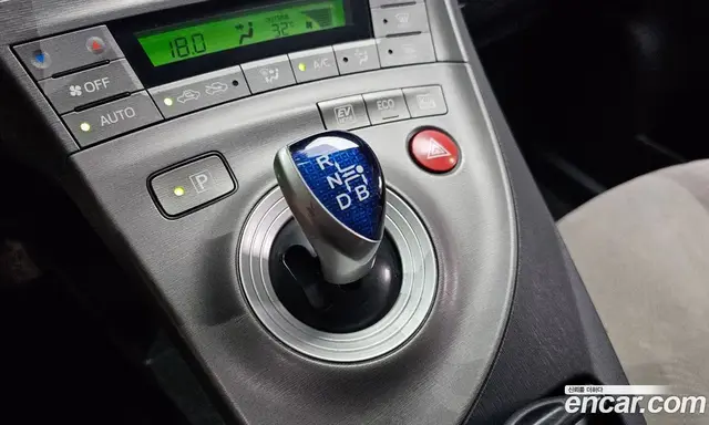 Toyota Prius 2015 1.8 автомат (гидро), миниатюра 9
