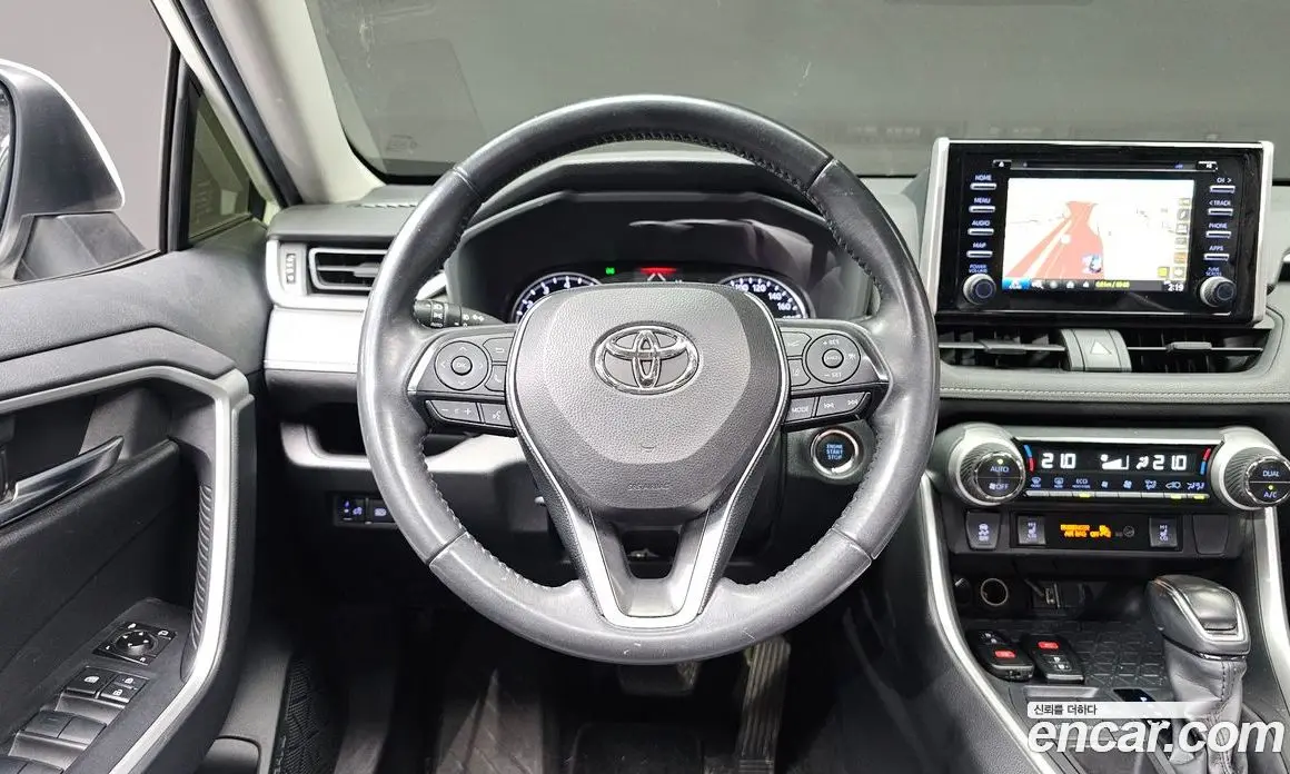 Toyota RAV4 2019 2.5 автомат (гидро), фото 13