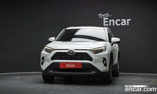 Toyota RAV4 2019 2.5 автомат (гидро), миниатюра 3