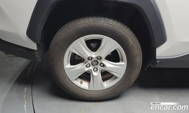 Toyota RAV4 2019 2.5 автомат (гидро), миниатюра 5